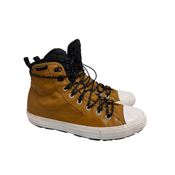 Converse Chuck Taylor Men’s High boot Size 12 # box M935 main image 4